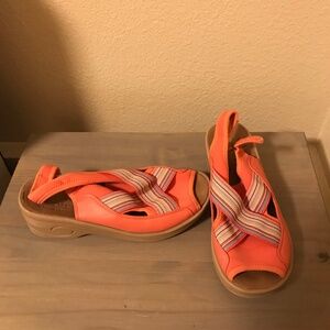 Women’s sandals